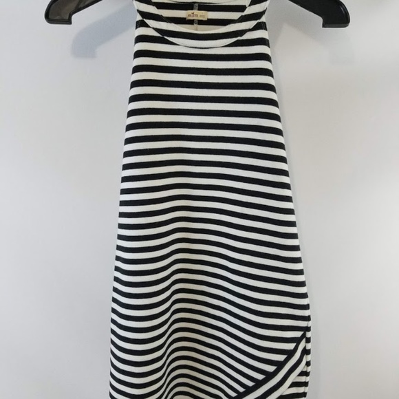 Hollister Dresses & Skirts - 💥Hollister black white striped sleeveless dress